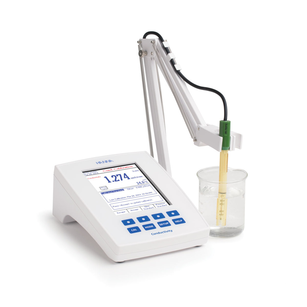 HI5321-02 Stolný multimerač EC/TDS/rezistivity/NaCl/°C